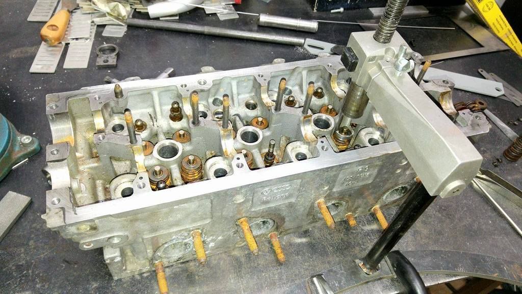 16326792_1705621209662838_1176901926_o_z