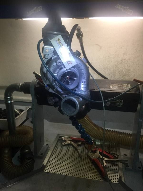 16358779_1347647968611321_1248524397_n_z