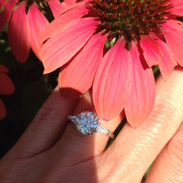 Sparkly eye candy found at thefacetlounge.com!
