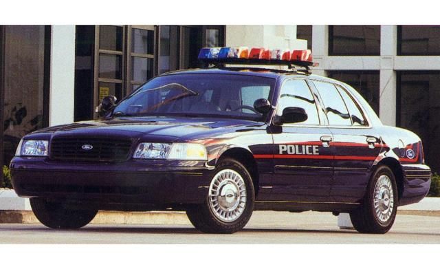1999-ford-crown-victoria-police-intercep